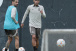 Dupla lesionada faz atividades com bola em ltimo treino do Corinthians na semana; veja