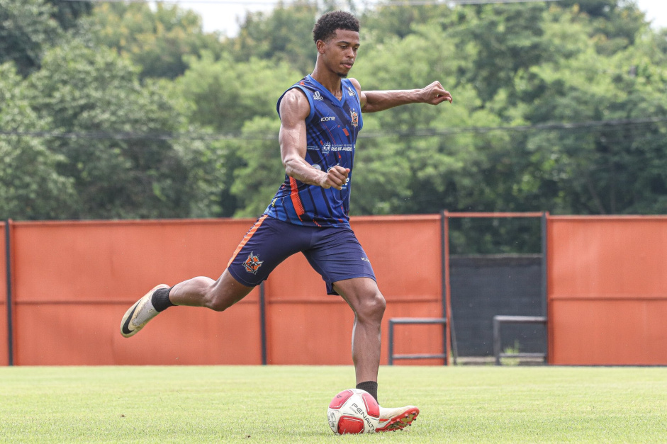 Carlinhos, campeo da Copinha pelo Corinthians, ser o novo atacante do Flamengo