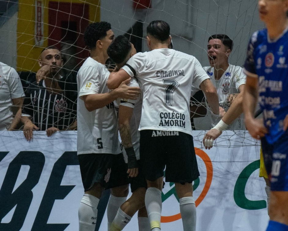 Corinthians visita o Jaragu em jogo de ida da primeira fase da Copa do Brasil de Futsal