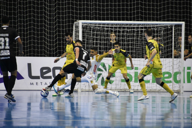 Corinthians  superado pelo Jaragu e larga com desvantagem na primeira fase da Copa do Brasil