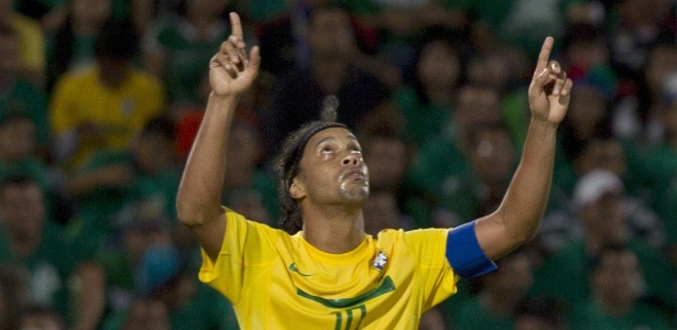 Ronaldinho est fora da partida contra o Corinthians