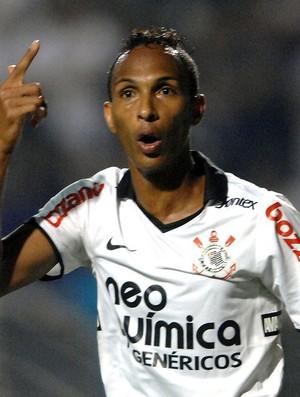 Botafogo vai em busca de Liedson pra reforar seu ataque