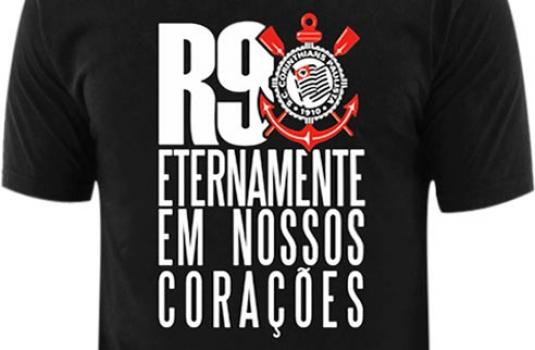 Camisa do Corinthians em homenagem ao Ronaldo