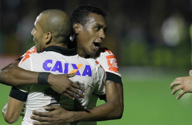 Corinthians jogou bem e marcou 2 gols contra o Bahia