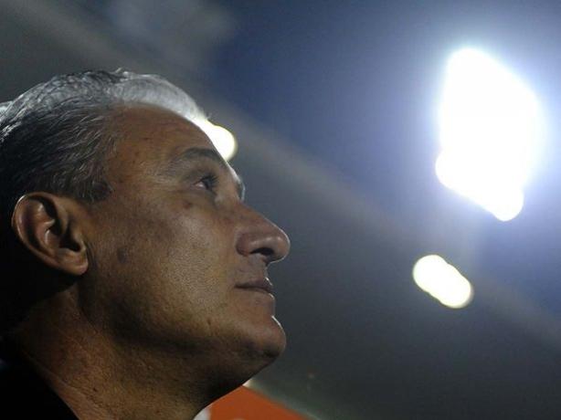 Corinthians treina para evitar cobranas de falta de Juninho
