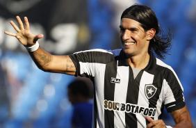 Loco Abreu no vem jogando bem no Botafogo