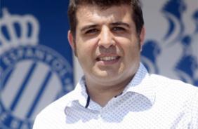 Oscar Riera, um dos dirigentes do Espanyol, veio ao Brasil procurando o Corinthians