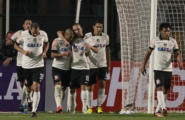 Sheik marcou para o Corinthians na partida contra o Grmio