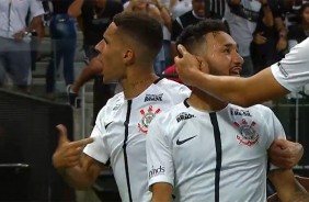 Confira o gol de Clayson, o segundo do Corinthians contra o Palmeiras