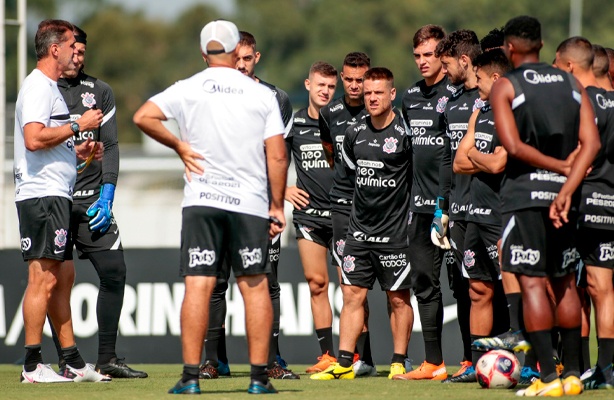 Corinthians vai encarar nove jogos em apenas 27 dias | Dois clssicos e estreia