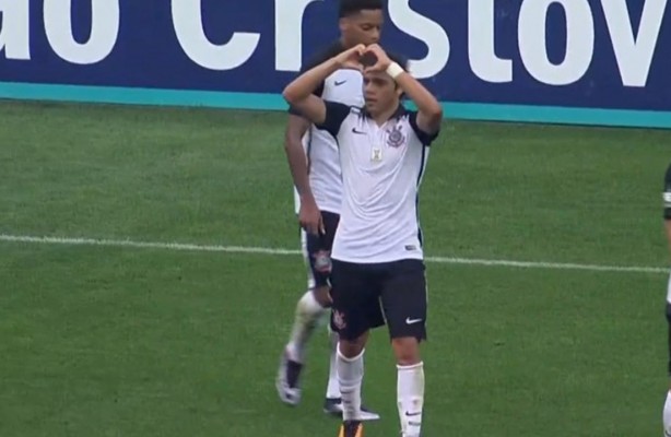 Romero marca o segundo gol dele contra o Linense