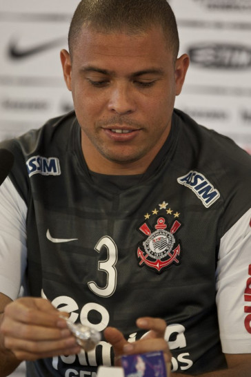 Ronaldo, que volta ao time no pr�ximo jogo, concede entrevista coletiva antes do treino do Corinthians, realizado esta tarde no CT Joaquim Grava, no Parque Ecol�gico do Tiete. O pr�ximo jogo da equipe, ser� domingo, dia 17/10, contra o Guarani/SP, no Brinco de Ouro da Princesa, em Campinas, pela 30. a rodada do Campeonato Brasileiro de 2010