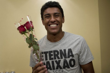 Jogadores preparam homenagem ao Dia Internacional da Mulher, ap�s o treino desta tarde no est�dio Caliente, na cidade de Tijuana/M�xico. O pr�ximo jogo da equipe ser� amanh�, quarta-feira, 06/03, contra o Tijuana, no est�dio Caliente, v�lido pela 3� rodada da Copa Libertadores 2013. Tijuana - M�xico - 05/03/2013