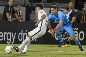 Marquinhos Gabriel preparando para finalizar para o gol contra o Vasco pela semifinal da Fl�rida Cup