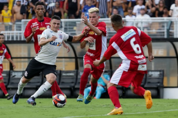 Jogadores comemoram o t�tulo da Copa S�o Paulo de futebol Jr