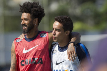 Parceiros! - Cristian e Jadson esbanjam bom humor em atividade pela manh�