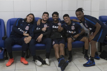 C�ssio, Caique, Vilson, Giovanni e Paulo Roberto; apenas o primeiro ser� titular