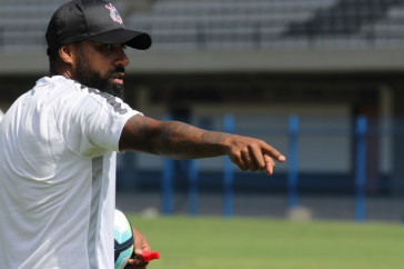 Treino do sub- 20 sob comando do t�cnico Coelho