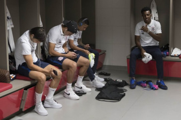 Mois�s e jogadores antes do duelo contra o Internacional, no Beira Rio, pela Copa do Brasil