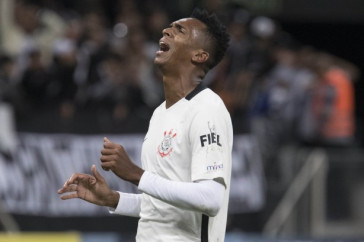 J� lamentando oportunidade perdida diante o Internacional, na Arena