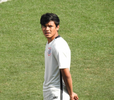 Kaio, lateral-esquerdo do Sub-20