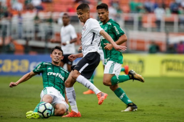 Com o 1 a 0 no tempo normal, a partida da final da Copa do Brasil sub-17 foi para os p�naltis