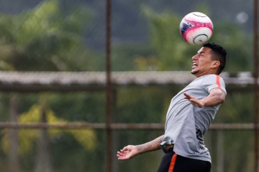 Ralf � outro veterano que pode ser muito �til ao Carille nesta temporada