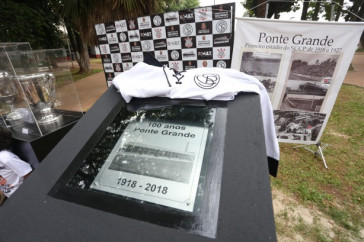 Monumento centen�rio da Ponte Grande