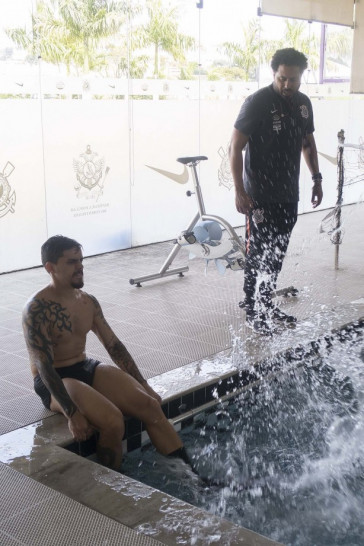 Fagner vem se recuperando de les�o