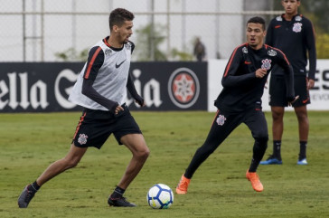 Corinthians e Internacional n�o se enfrentam pelo Brasileir�o desde 2016