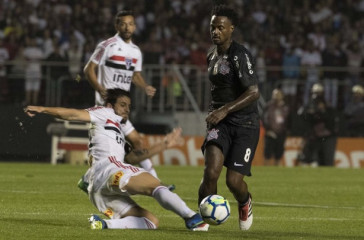 Ren� J�nior entrou como titular no cl�ssico contra o S�o Paulo
