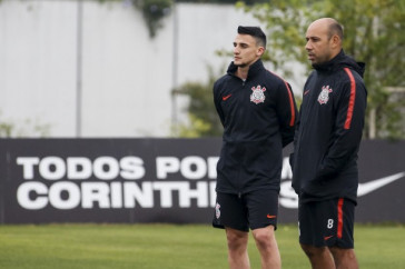 Caique Fran�a