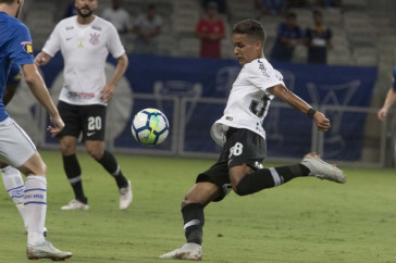 Pedrinho arrisca finaliza��o