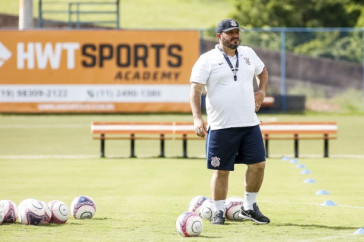 Eduardo Barroca prepara a molecada para a Copinha 2019; �pr�ximo advers�rio � o Ituano