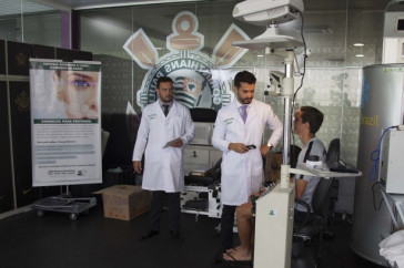 Jogadores receberam atendimento oftalmol�gicos no CT