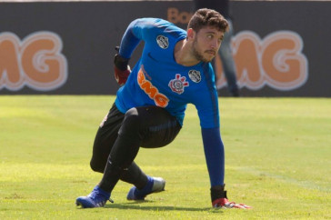 Ca�que Fran�a em treinamento no CT para jogo contra o Botafogo-SP