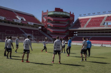 Corinthians faz primeiro e �nico treino em solo argentino antes do duelo contra o Racing