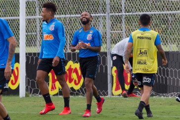 Tim�o treina nesta sexta-feira para duelo contra a Ferrovi�ria