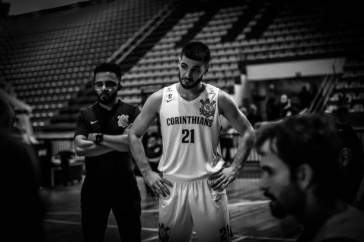 Giovannoni em foco no jogo contra o Vasco pelo Novo Basquete Brasil