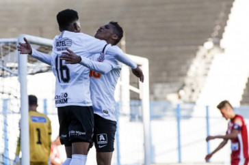 6 a 0 fechou o placar contra o Tabo�o da Serra, pelo Paulista Sub-20