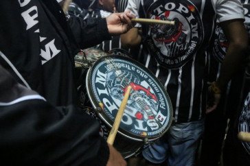 Torcedores no jogo contra o Atl�tico-MG, pelo Brasileir�o