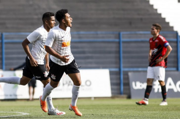 Du durante vit�ria contra o Athletico-PR, pelo Campeonato Brasileiro Sub-20