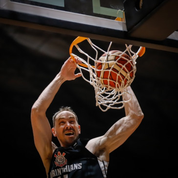 Corinthians supera Defensor e garante vaga antecipada na segunda fase da Sul-Americana de Basquete