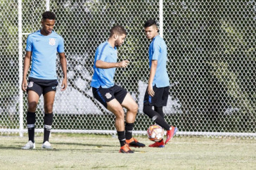Cau�, Walisson e Sandoval treinam para semifinal da Copinha 2020