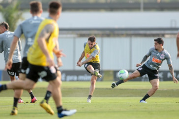 Jogadores na atividade da tarde desta ter�a-feira no CT Dr. Joaquim Grava