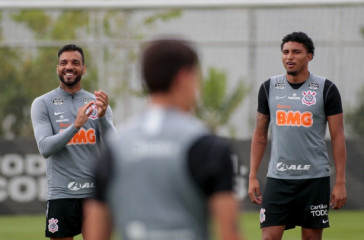 Michel e �derson na atividade da manh� desta quinta-feira no CT Dr. Joaquim Grava