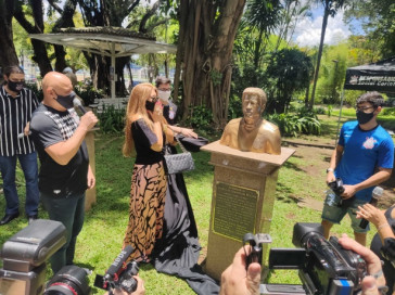 Inaugura��o busto Ronaldo Giovanelli