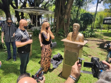 Inaugura��o busto Ronaldo Giovanelli
