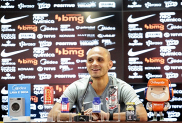 Coletiva F�bio Santos