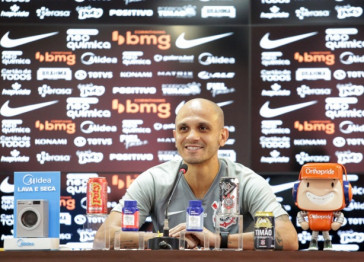 Coletiva F�bio Santos